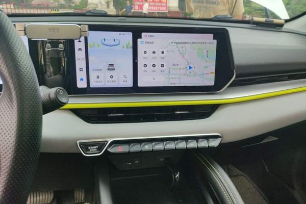 Geely Auto Coolray 2022, 27599 км, за 11233 USD - фото 14