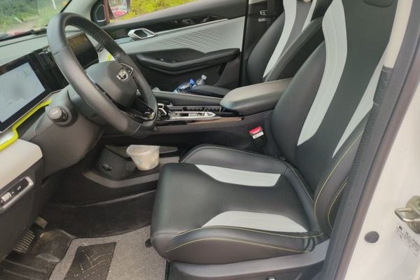 Geely Auto Coolray 2022, 27599 км, за 11233 USD - фото 16