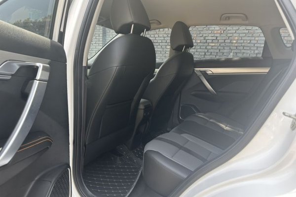 Geely Auto Coolray 2023, 40400 км, за 9905 USD - фото 37