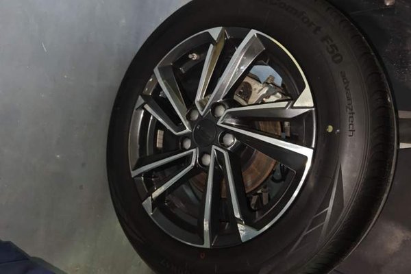 Geely Auto Coolray 2023, 40400 км, за 9905 USD - фото 14