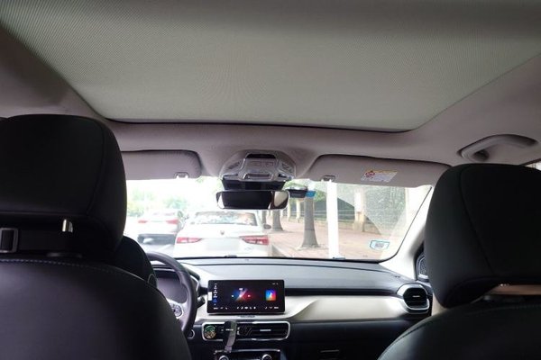 Geely Auto Coolray New Energy 2019, 59100 км, за 7290 USD - фото 15