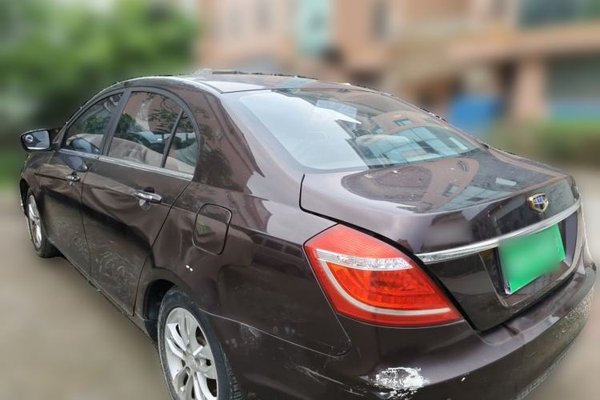 Geely Auto Emgrand 2015, за 2450 USD