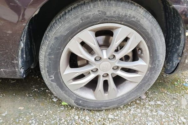 Geely Auto Emgrand 2015, за 2450 USD - фото 8