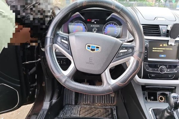 Geely Auto Emgrand 2015, за 2450 USD - фото 11