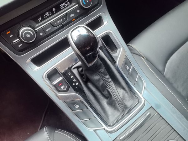 Geely Auto Emgrand 2018, 53500 км, за 5866 USD - фото 17