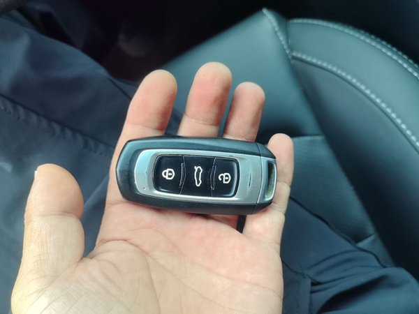 Geely Auto Emgrand 2018, 53500 км, за 5866 USD - фото 12
