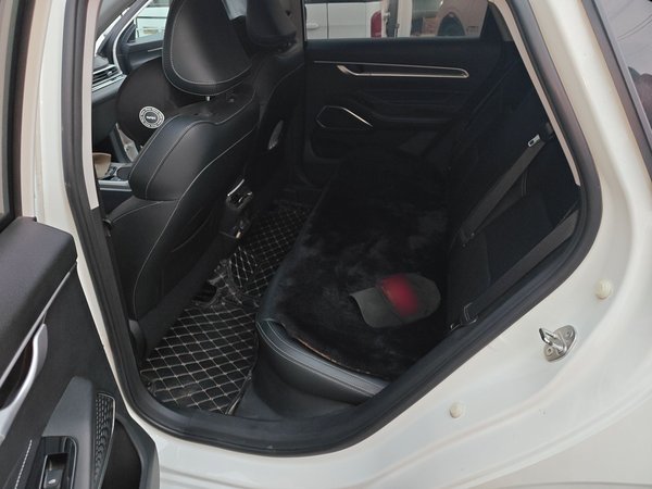 Geely Auto Emgrand 2022, 39500 км, за 8370 USD - фото 17