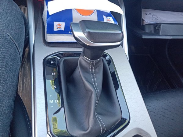 Geely Auto Emgrand 2022, 49300 км, за 8153 USD - фото 11