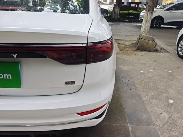 Geely Auto Emgrand 2022, 97000 км, за 7391 USD - фото 7
