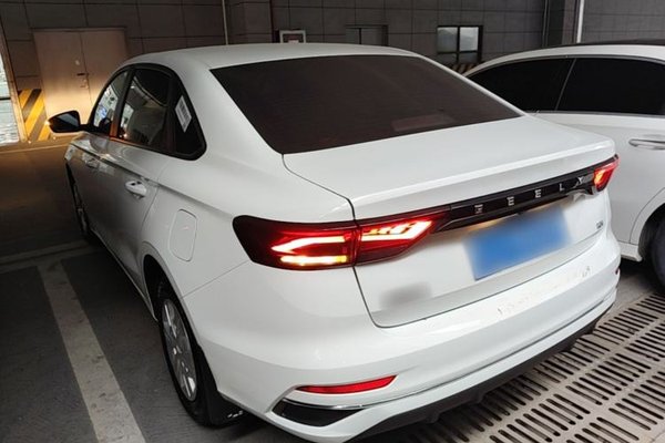 Geely Auto Emgrand 2025, 15600 км, за 9009 USD