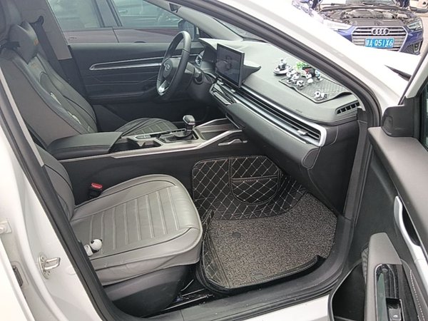 Geely Auto Emgrand 2025, 16900 км, за 9968 USD - фото 23