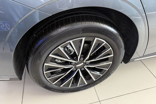 Geely Auto Emgrand 2026, 3000 км, за 11356 USD - фото 18