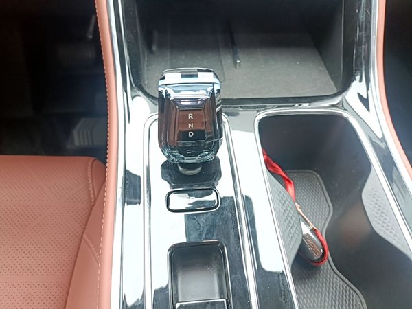 Geely Auto Emgrand 2026, 3100 км, за 13175 USD - фото 19