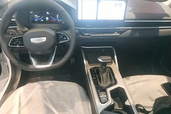 Geely Auto Emgrand 2026, 100 км, за 10958 USD - фото 18