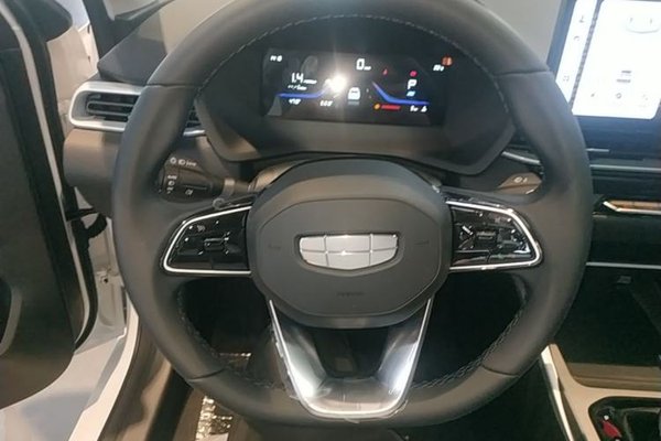 Geely Auto Emgrand 2026, 100 км, за 10958 USD - фото 19