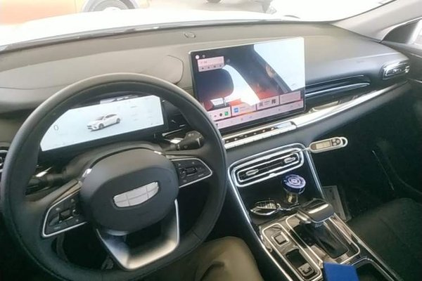 Geely Auto Emgrand 2026, 2600 км, за 11017 USD - фото 13