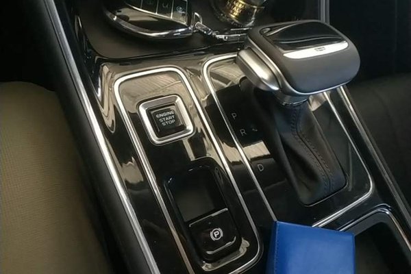 Geely Auto Emgrand 2026, 2600 км, за 11017 USD - фото 17