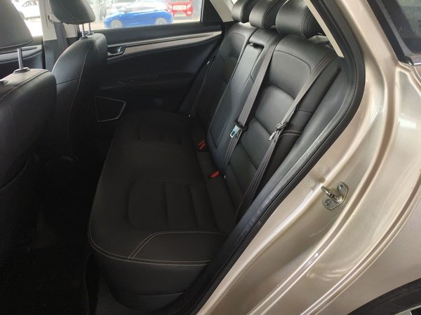 Geely Emgrand GL 2017, 72200 км, за 4255 USD - фото 22