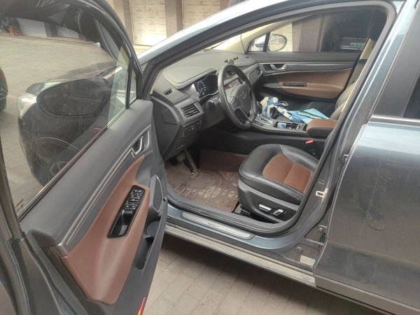 Geely Auto Emgrand GS 2016, 125200 км, за 5038 USD - фото 10