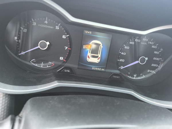 Geely Emgrand GS 2016, 94000 км, за 5946 USD - фото 11