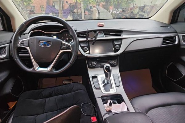 Geely Auto Emgrand GS 2016, 59800 км, за 3806 USD - фото 13