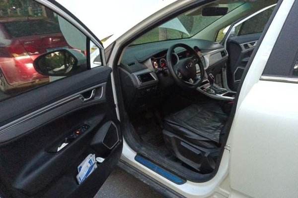 Geely Auto Emgrand GS 2019, 52000 км, за 5268 USD - фото 16
