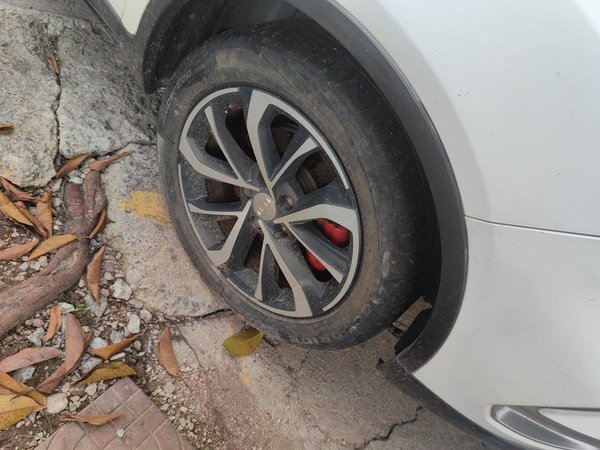 Geely Auto Emgrand GS 2019, 49900 км, за 5900 USD - фото 8