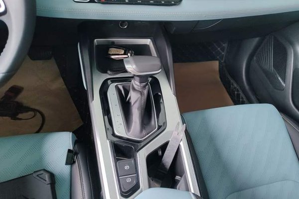 Geely Auto Emgrand L 2022, 79100 км, за 7939 USD - фото 16