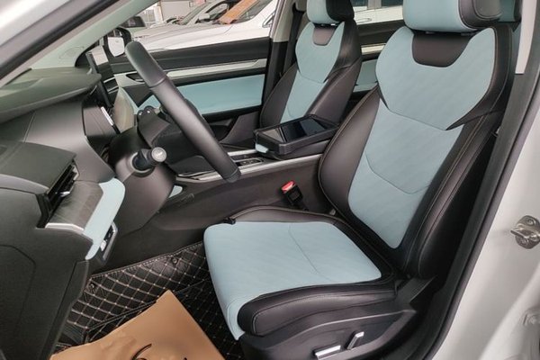 Geely Auto Emgrand L 2022, 79100 км, за 7939 USD - фото 17