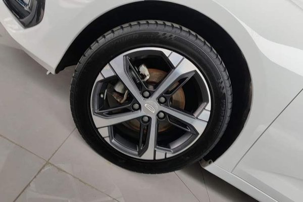 Geely Auto Emgrand L 2022, 79100 км, за 7939 USD - фото 10