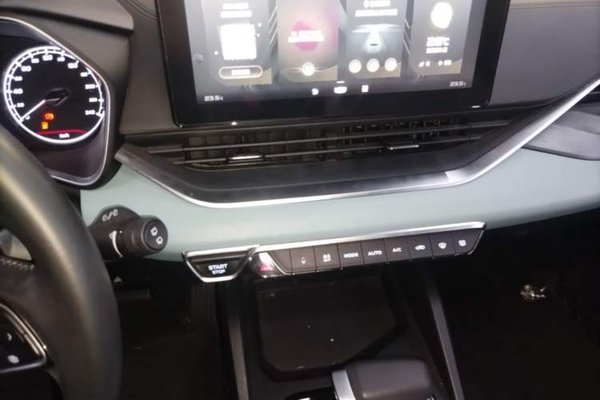 Geely Auto Emgrand S 2022, 21100 км, за 7361 USD - фото 16