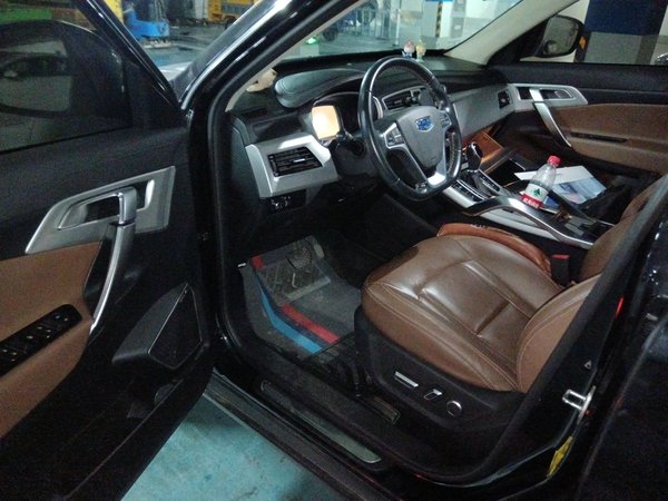 Geely Auto Emgrand X7 Sport 2016, 129400 км, за 5417 USD - фото 19