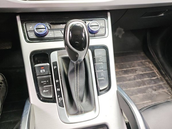 Geely Emgrand X7 Sport 2016, 105200 км, за 5489 USD - фото 6