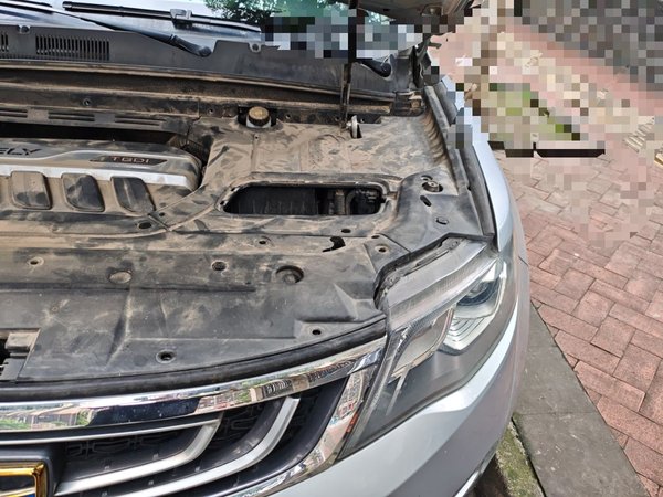 Geely Emgrand X7 Sport 2016, 105200 км, за 5489 USD - фото 21