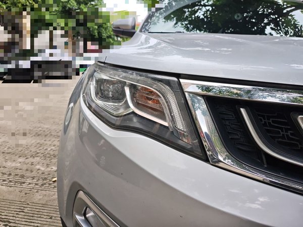 Geely Emgrand X7 Sport 2016, 105200 км, за 5489 USD - фото 29