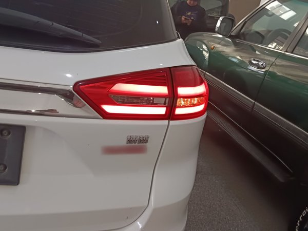 Geely Emgrand X7 Sport 2016, 125700 км, за 6524 USD - фото 7