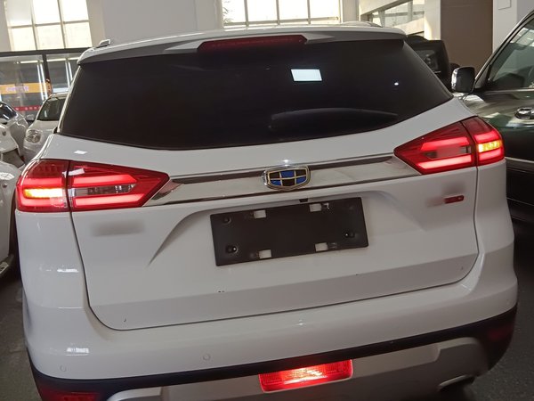 Geely Emgrand X7 Sport 2016, 125700 км, за 6524 USD