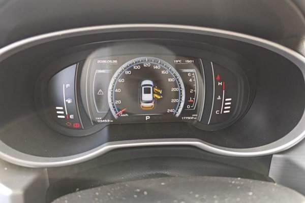 Geely Auto Emgrand X7 Sport 2016, 177500 км, за 4804 USD - фото 8