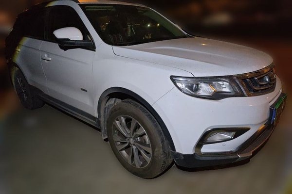 Geely Auto Emgrand X7 Sport 2016, 80100 км, за 4580 USD