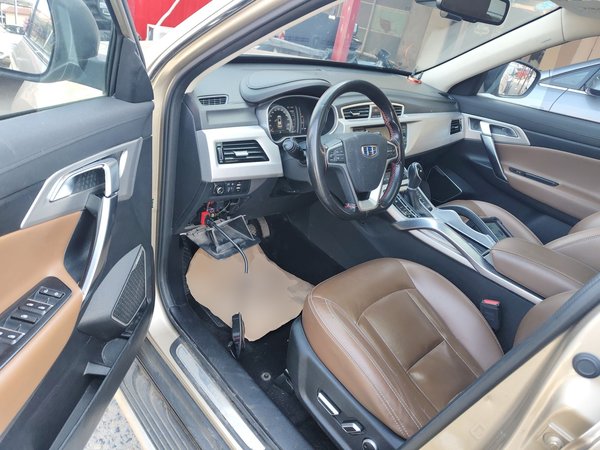 Geely Emgrand X7 Sport 2016, 115000 км, за 6161 USD - фото 19