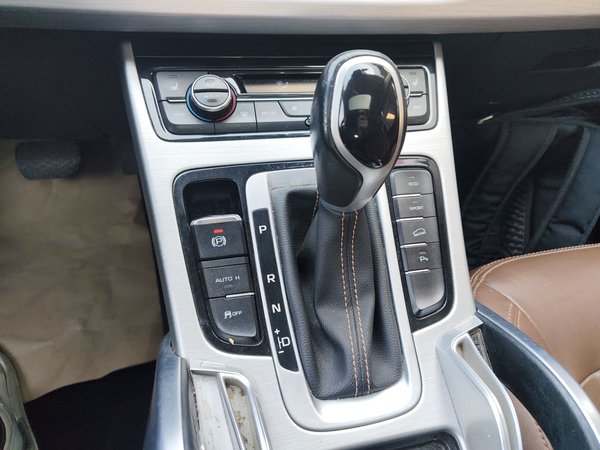 Geely Emgrand X7 Sport 2016, 115000 км, за 6161 USD - фото 17