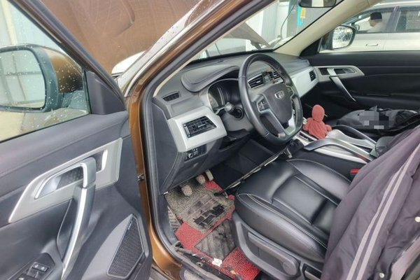 Geely Auto Emgrand X7 Sport 2016, 60600 км, за 4995 USD - фото 19