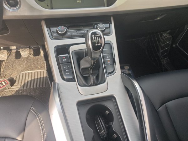 Geely Emgrand X7 Sport 2016, 44900 км, за 4389 USD - фото 13