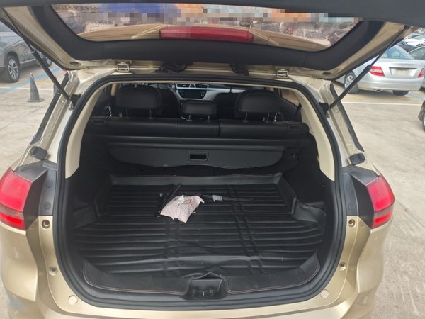 Geely Emgrand X7 Sport 2016, 44900 км, за 4389 USD - фото 18