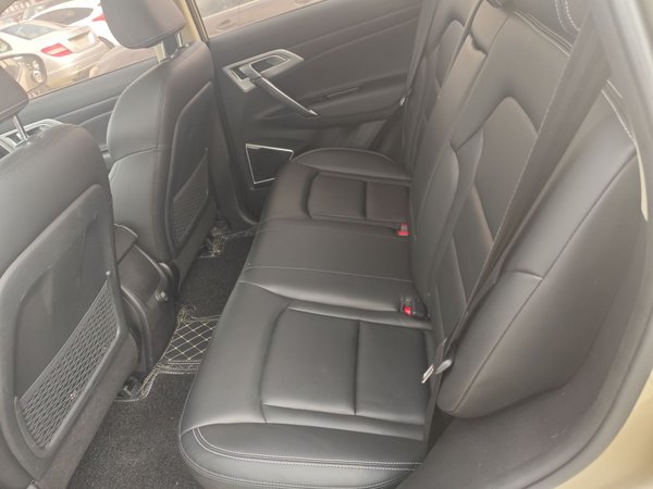 Geely Emgrand X7 Sport 2016, 44900 км, за 4389 USD - фото 16