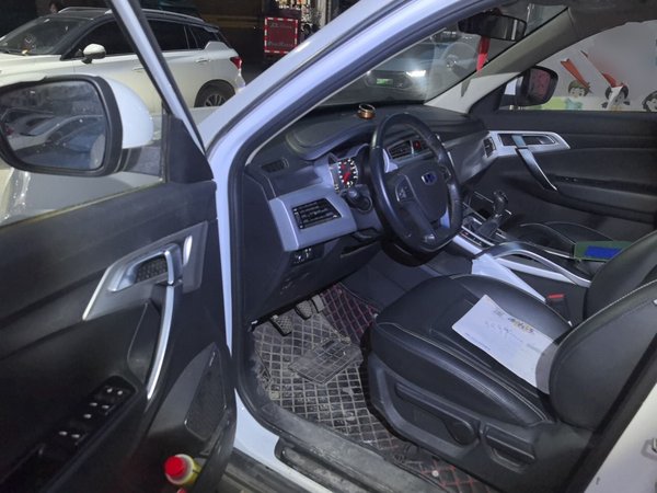 Geely Auto Emgrand X7 Sport 2016, 63099 км, за 3307 USD - фото 9