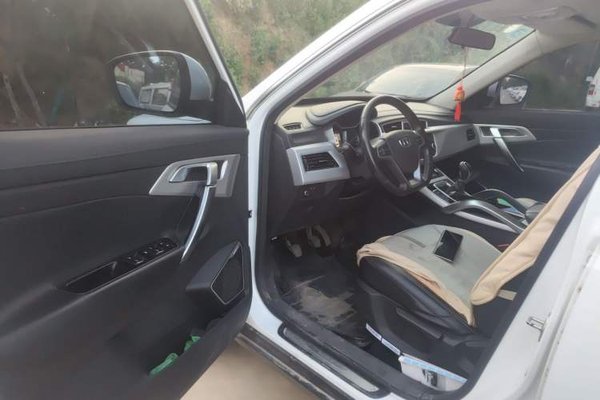 Geely Auto Emgrand X7 Sport 2016, 70300 км, за 4920 USD - фото 13