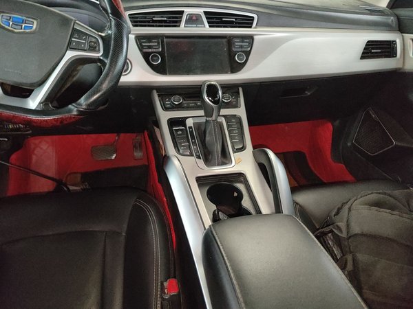 Geely Emgrand X7 Sport 2018, 126500 км, за 5605 USD - фото 15