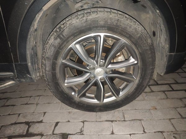 Geely Auto Emgrand X7 Sport 2018, 100100 км, за 5855 USD