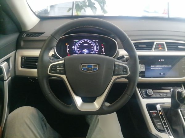 Geely Auto Emgrand X7 Sport 2018, 50000 км, за 7383 USD - фото 14